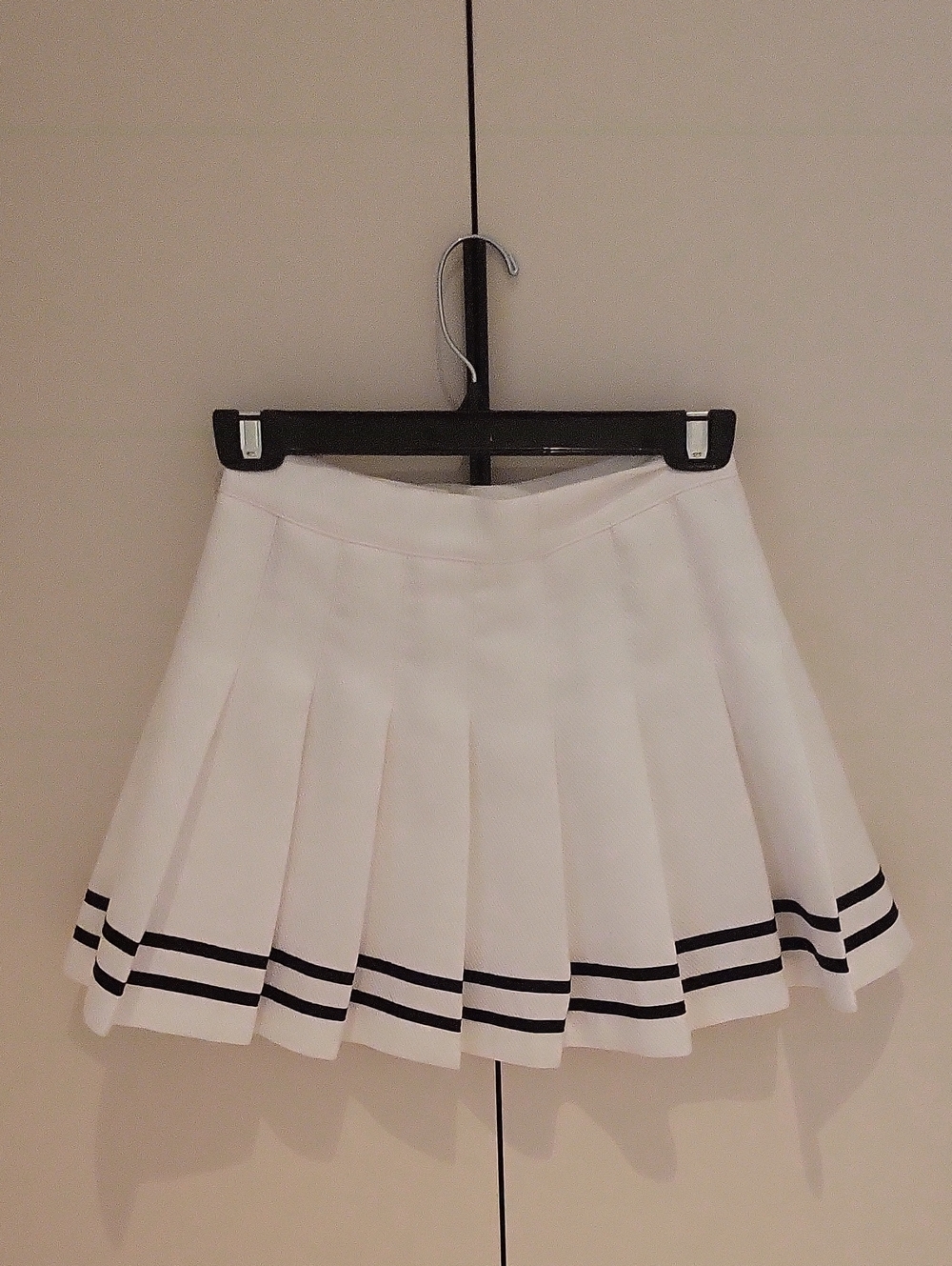H&M White Pleated Tennis Skirt with Black Hem Stripes